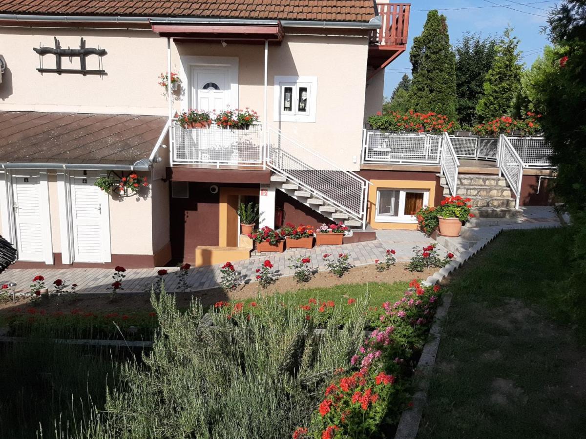Bed and Breakfast Rozsakert Vendeghaz Szigliget Exteriér fotografie