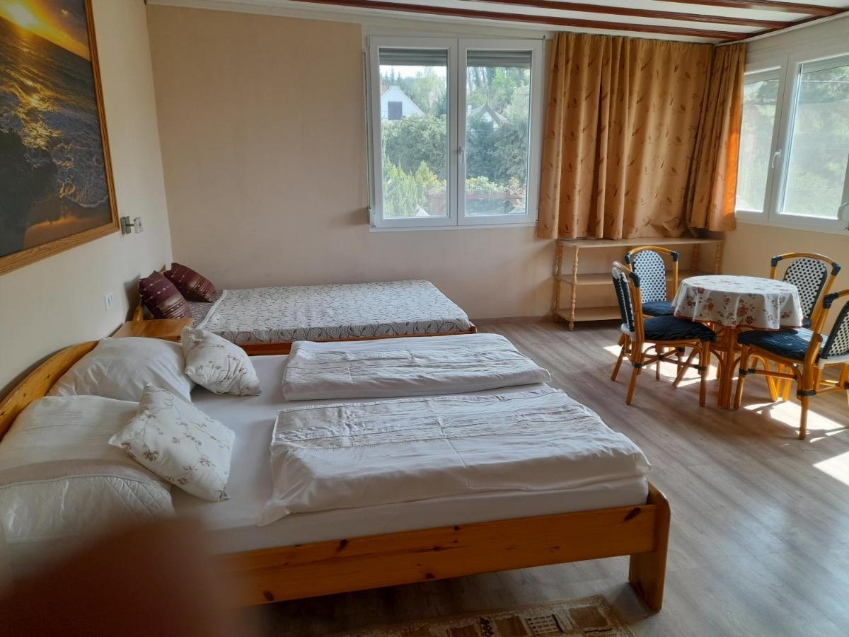 Bed and Breakfast Rozsakert Vendeghaz Szigliget Exteriér fotografie