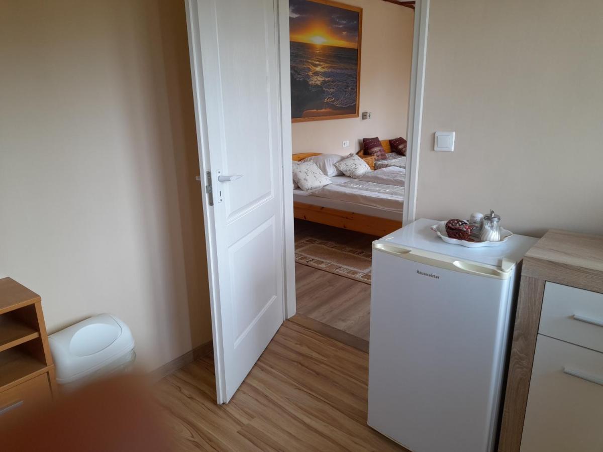 Bed and Breakfast Rozsakert Vendeghaz Szigliget Exteriér fotografie