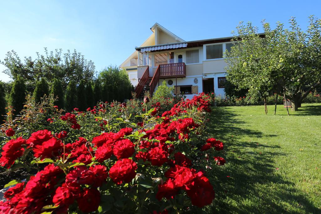 Bed and Breakfast Rozsakert Vendeghaz Szigliget Exteriér fotografie